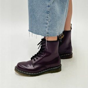 Dr Martens Women’s Smooth Leather Lace Up Boot Size 6 (RARE/DISCONTINUED)